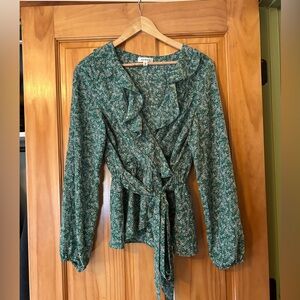 Layered, ruffled Max Studio flirty blouse